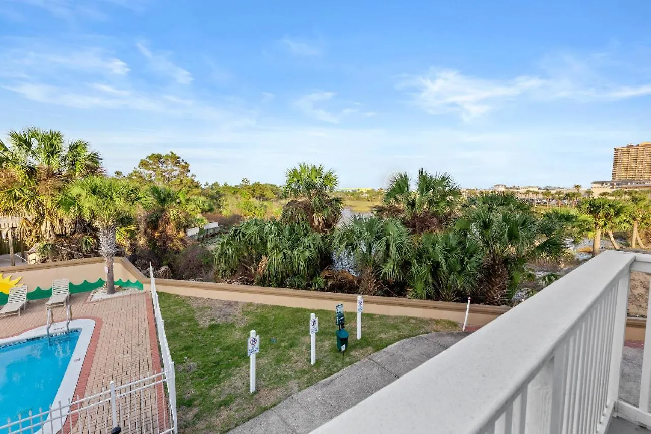 Holiday home Next To Pier Park! Steps From The Beach! Dog-Friendly! Pool! Panama City Beach