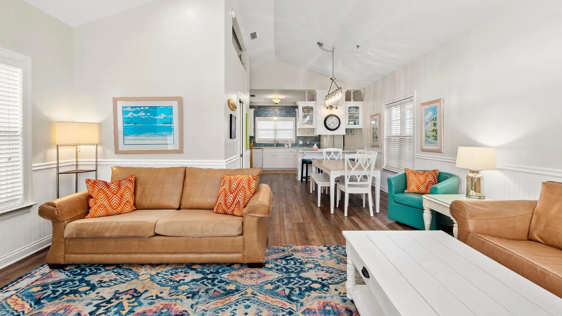 Next To Pier Park! Steps From The Beach! Dog-Friendly! Pool! Panama City Beach
