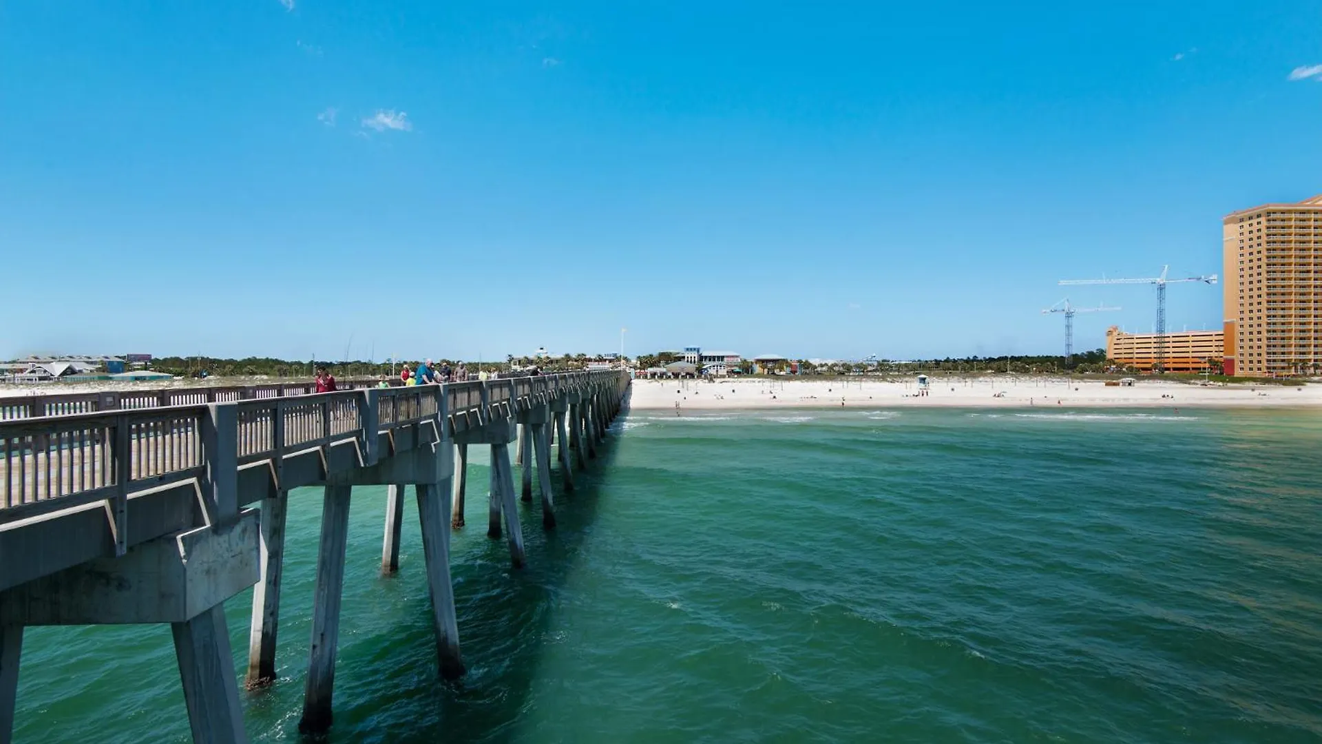 Next To Pier Park! Steps From The Beach! Dog-Friendly! Pool! Panama City Beach Holiday home